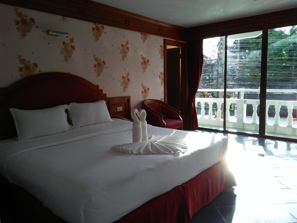 Hotell Taj Phuket 2*