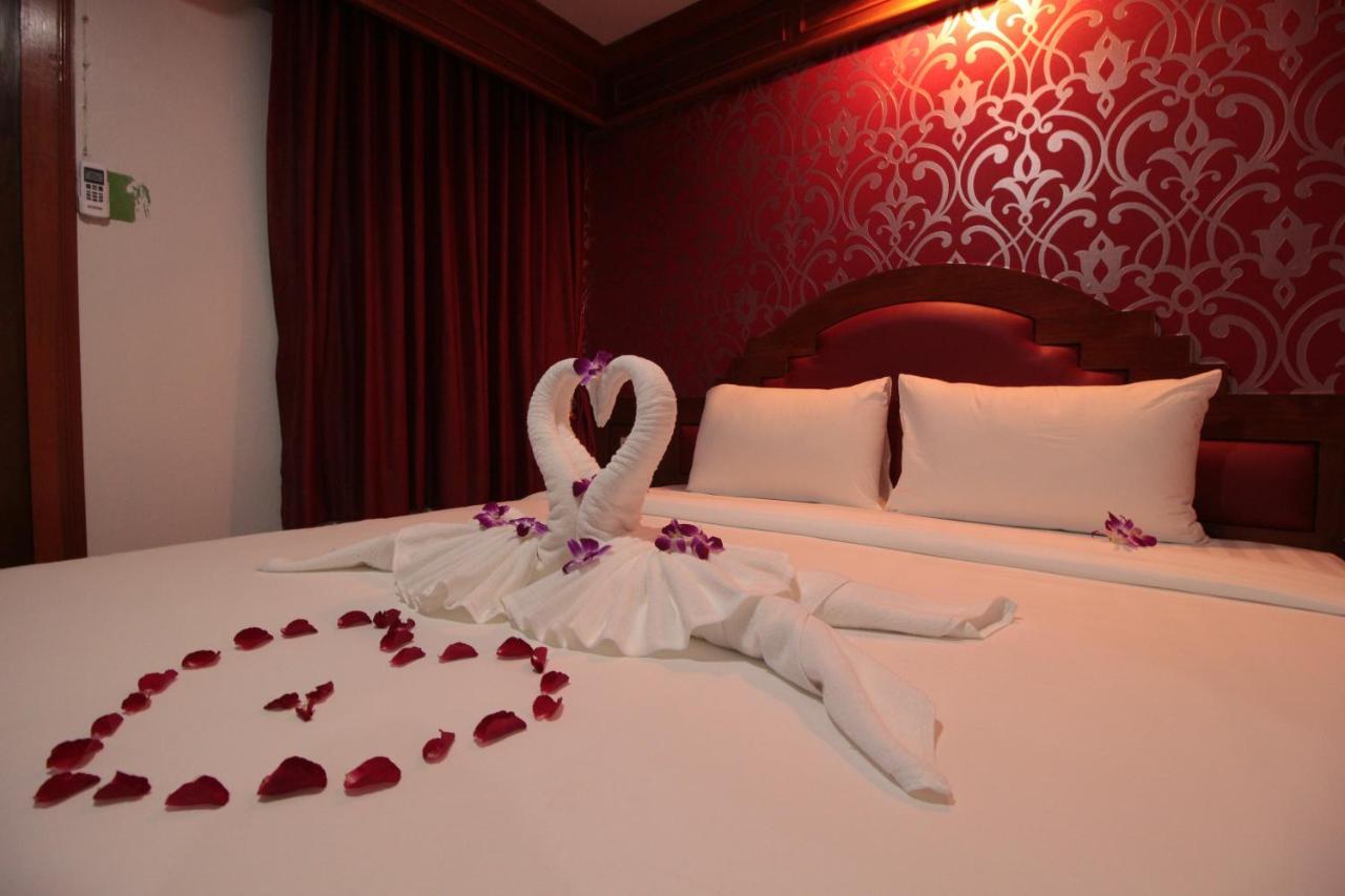 Hotell Taj Phuket 2*